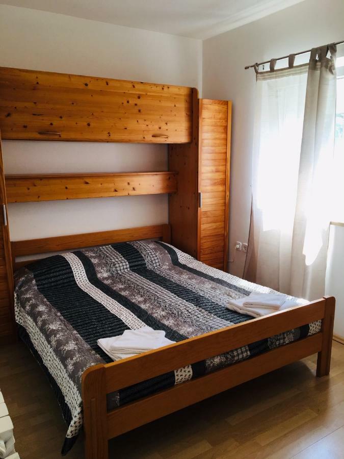Fuchs Apartment *
